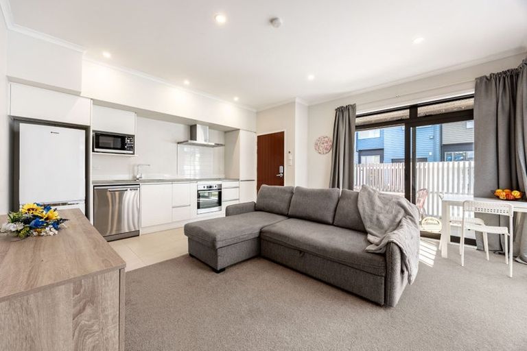 Photo of property in 26 Mollusc Road, Hobsonville, Auckland, 0616