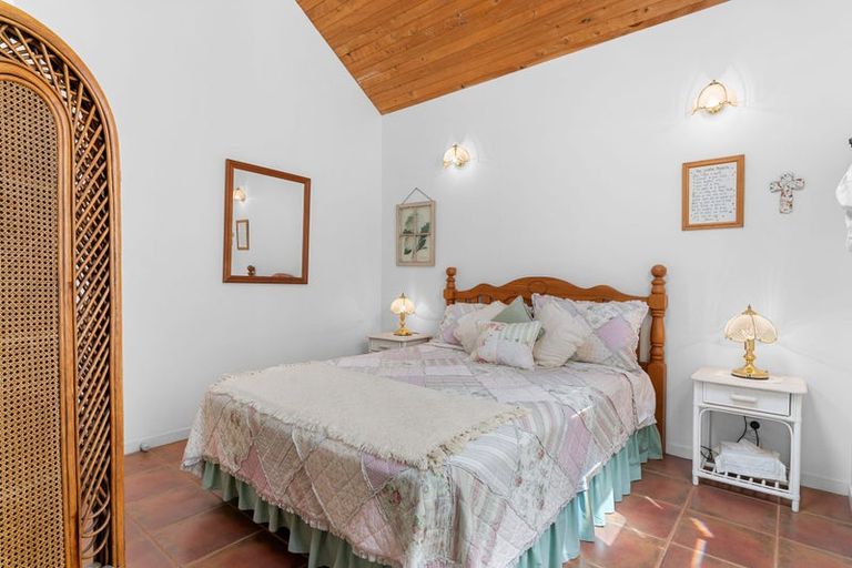 Photo of property in 32 Komiti Road, Tinopai, 0593