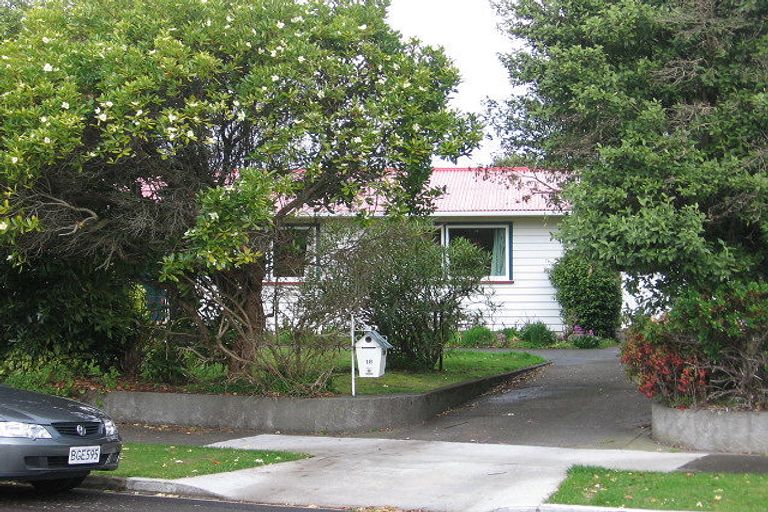 Photo of property in 18 Bond Street, Hokowhitu, Palmerston North, 4410