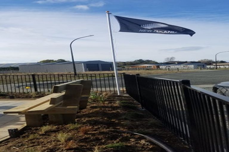 Photo of property in 25 Motu-au Close, Manapouri, 9679