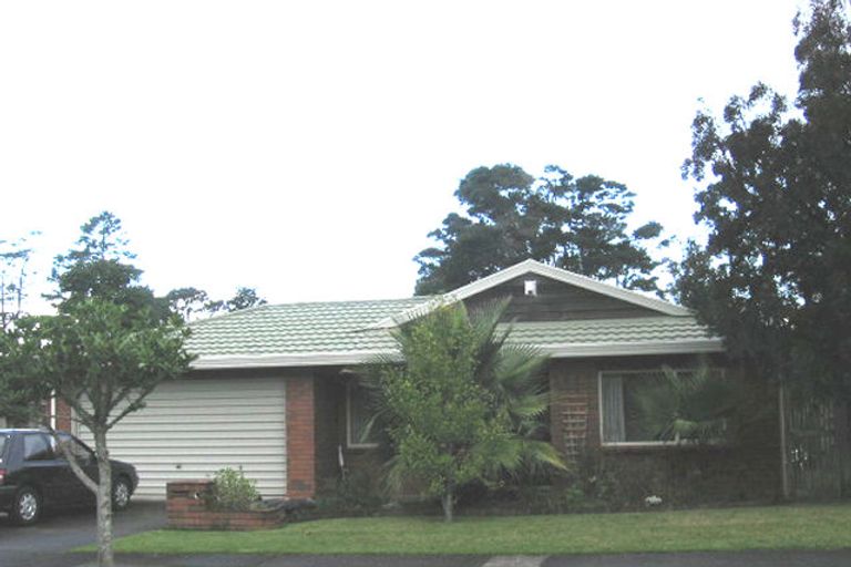 Photo of property in 15 Waimoko Glen, Swanson, Auckland, 0612