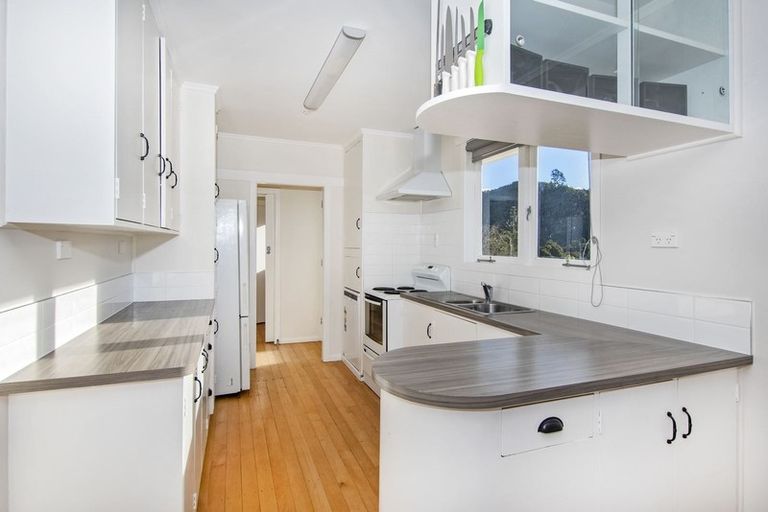 Photo of property in 17 Paratai Crescent, Woodhill, Whangarei, 0110