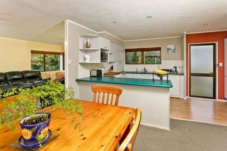 Photo of property in 1/129 Stredwick Drive, Torbay, Auckland, 0630