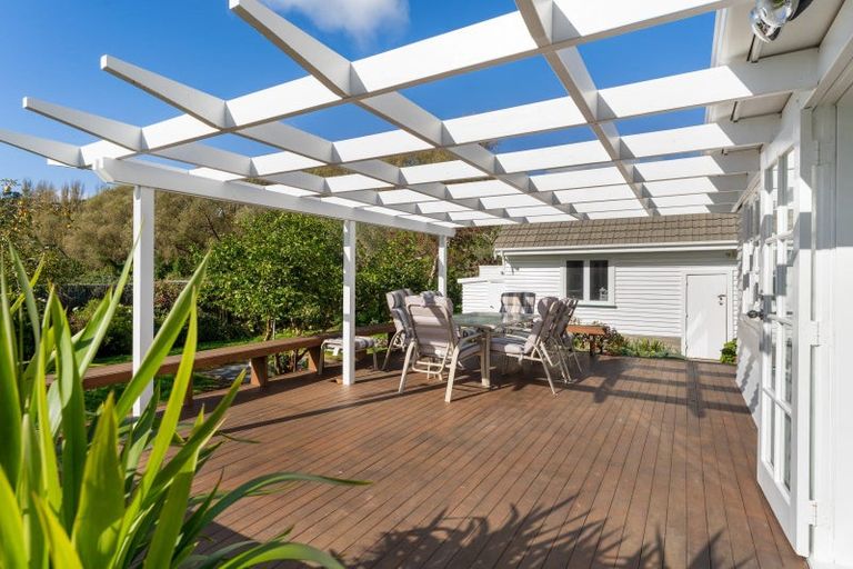 Photo of property in 78 Rahui Road, Otaki, 5512
