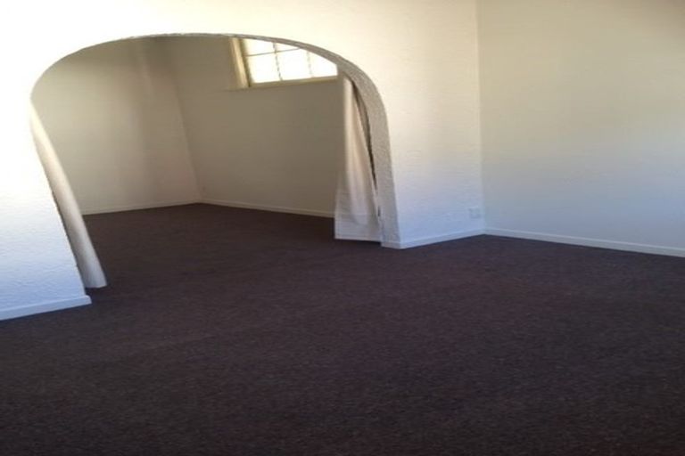 Photo of property in 10 Porritt Avenue, Mount Victoria, Wellington, 6011