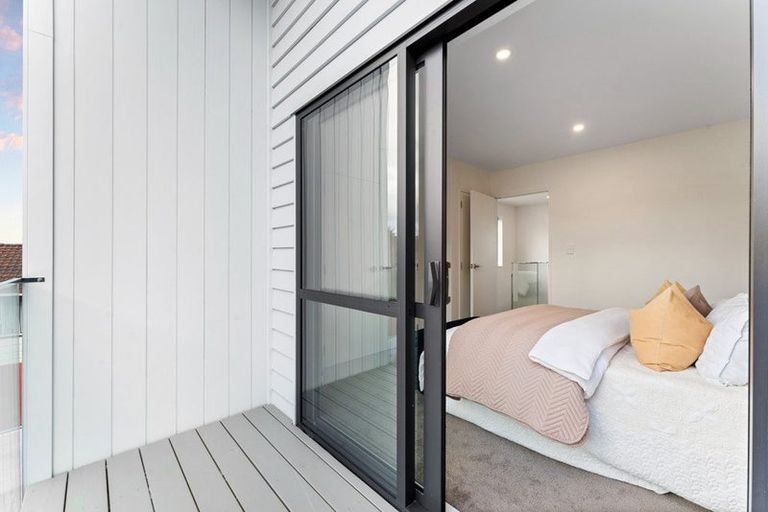 Photo of property in 15c Tabitha Crescent, Henderson, Auckland, 0612