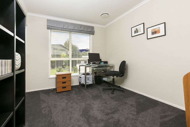 Photo of property in 23 Applemoors Way, Riverhead, 0820