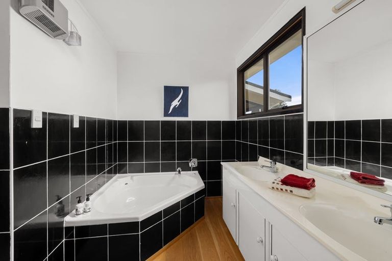 Photo of property in 10 Paihia Road, Paihia, 0200