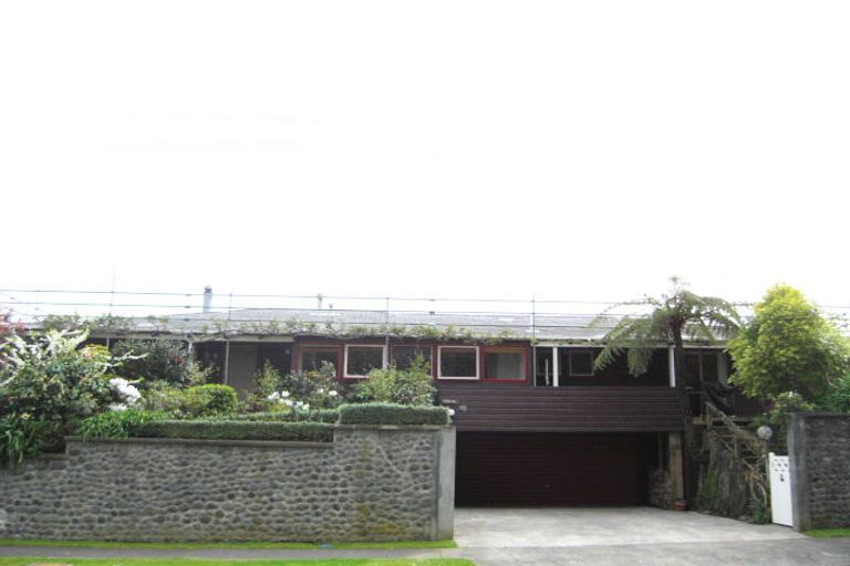 Photo of property in 21 Fillis Street, New Plymouth, 4310