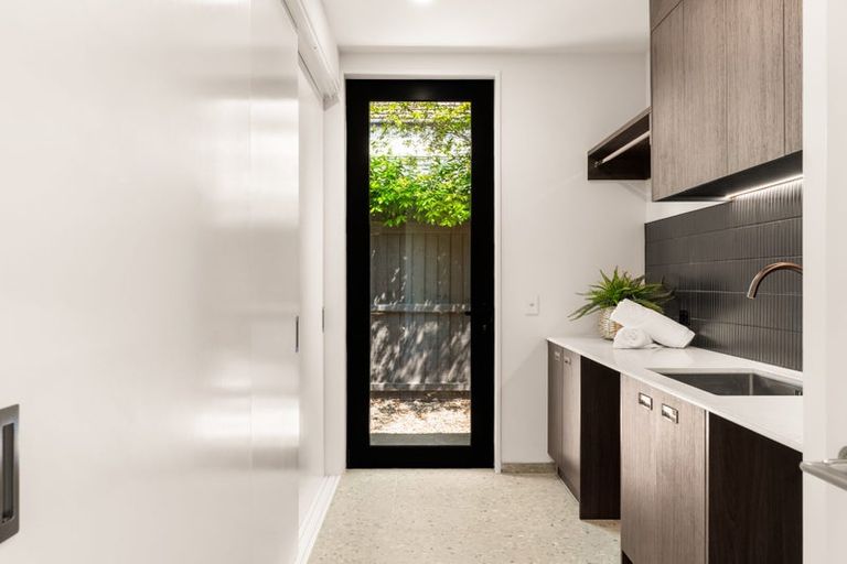 Photo of property in 99a Fendalton Road, Fendalton, Christchurch, 8014