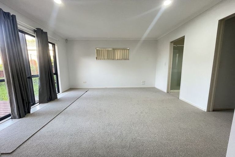 Photo of property in 311 Chapel Road, Flat Bush, Auckland, 2016