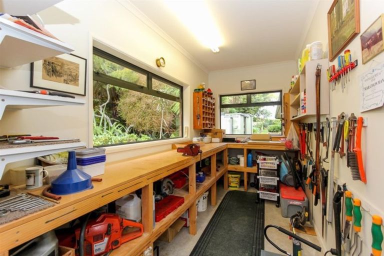 Photo of property in 12 Manuka Place, Whalers Gate, New Plymouth, 4310