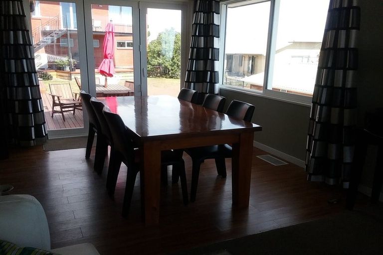 Photo of property in 6 Belleview Terrace, Mount Pleasant, Christchurch, 8081