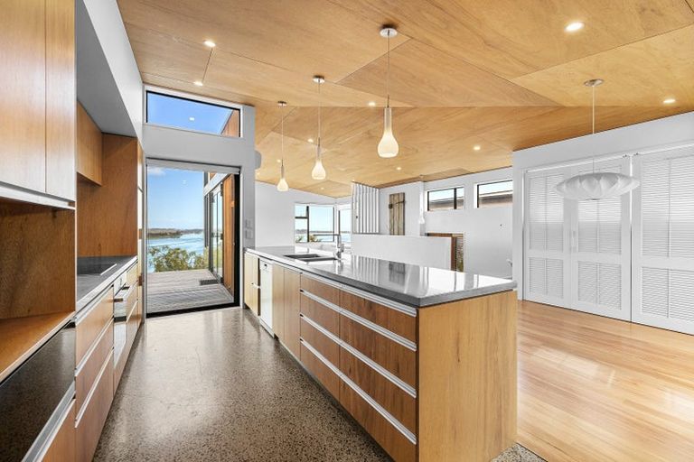 Photo of property in 8 Seamount Terrace, Mount Pleasant, Christchurch, 8081