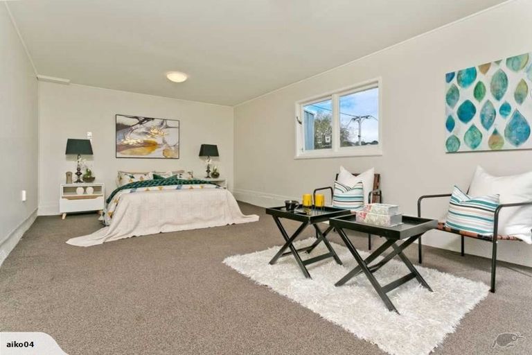 Photo of property in 54 Stanley Road, Glenfield, Auckland, 0629