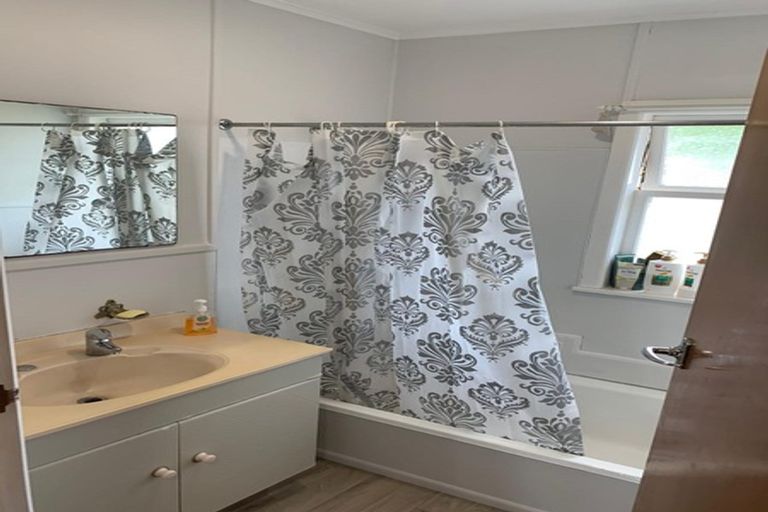 Photo of property in 2/42 Glen Avenue, Papatoetoe, Auckland, 2025