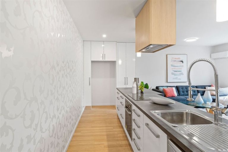 Photo of property in 2/670 Ferry Road, Woolston, Christchurch, 8023