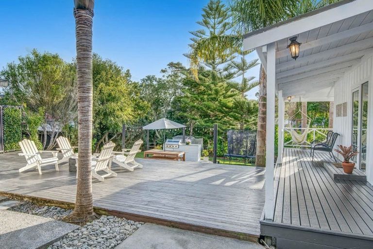 Photo of property in 61 Brian Crescent, Stanmore Bay, Whangaparaoa, 0932
