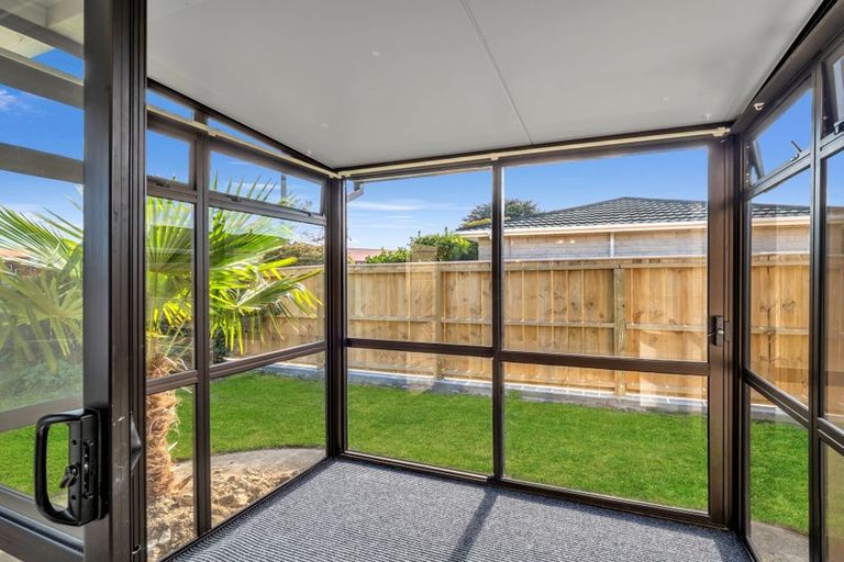 Photo of property in 28 Freyberg Street, Roslyn, Palmerston North, 4414