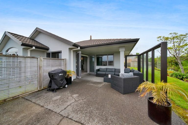 Photo of property in 42 Redwood Crescent, Hurdon, New Plymouth, 4310