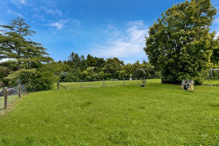 Photo of property in 84 Glendene Avenue, Glendene, Auckland, 0602