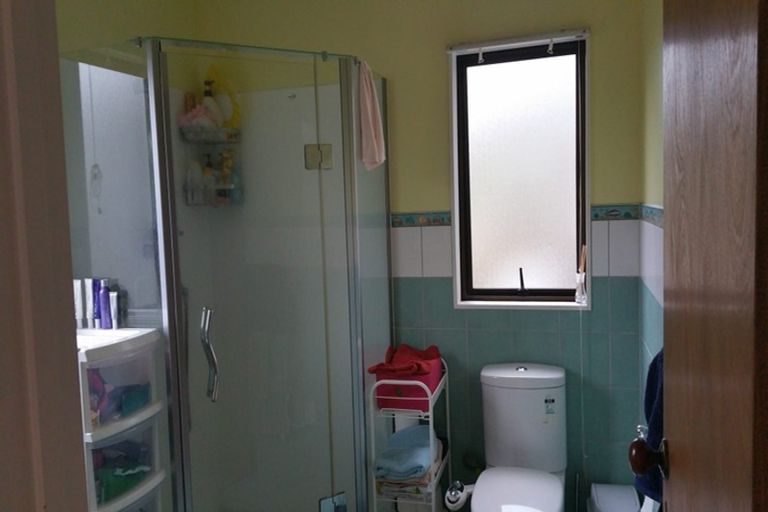 Photo of property in 7 Landsberg Way, Windsor Park, Auckland, 0632