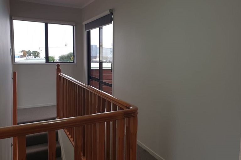 Photo of property in 19 Ihaka Place, Papatoetoe, Auckland, 2104