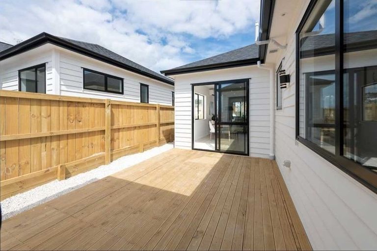 Photo of property in 60 Cooladawson Drive, Flat Bush, Auckland, 2019