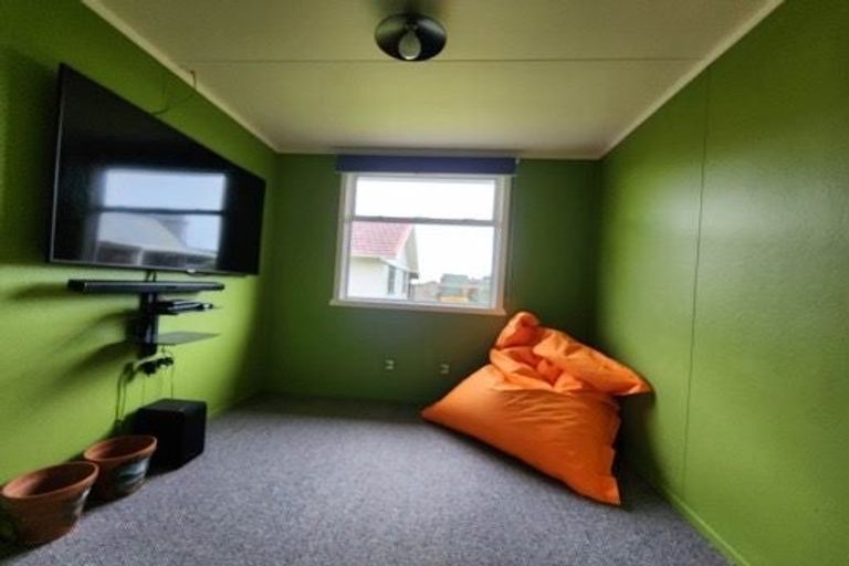 Photo of property in 1941 Parewanui Road, Parewanui, Bulls, 4894