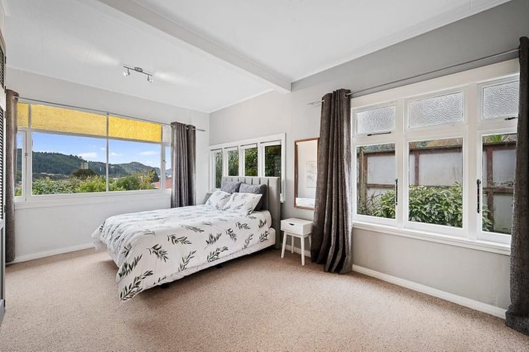 Photo of property in 58 Durham Street, Picton, 7220