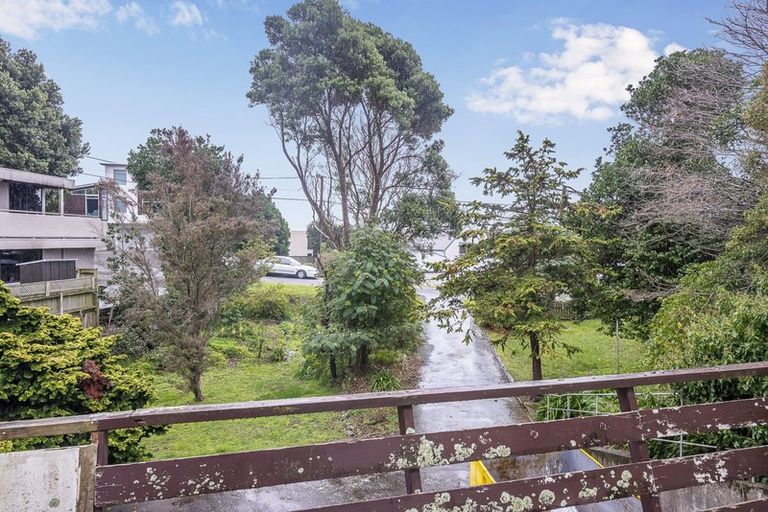 Photo of property in 6 Falla Street, Paraparaumu Beach, Paraparaumu, 5032