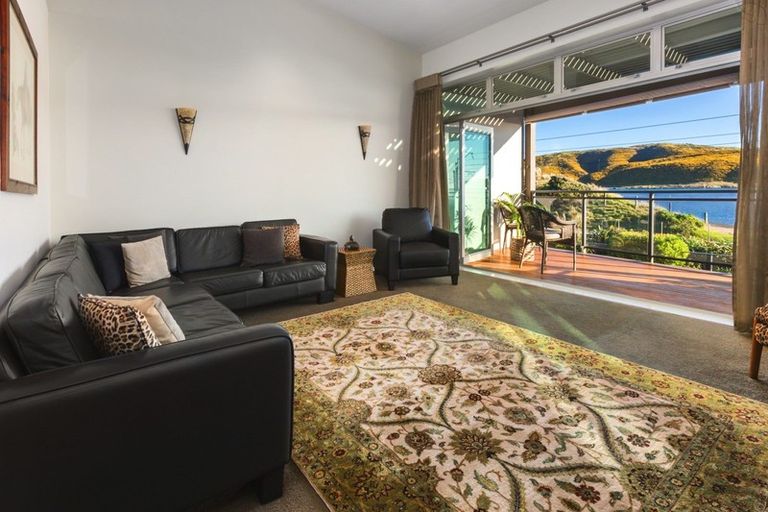 Photo of property in 2/101u Mana Esplanade, Paremata, Porirua, 5026