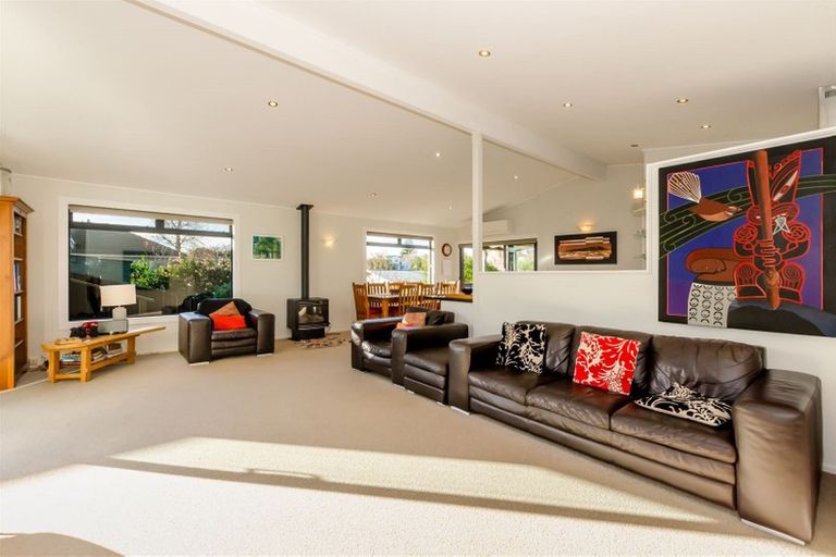 Photo of property in 109 Seaview Road, Paraparaumu Beach, Paraparaumu, 5032