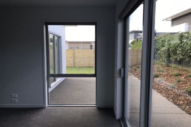 Photo of property in 11 Awatira Drive, Papamoa Beach, Papamoa, 3118