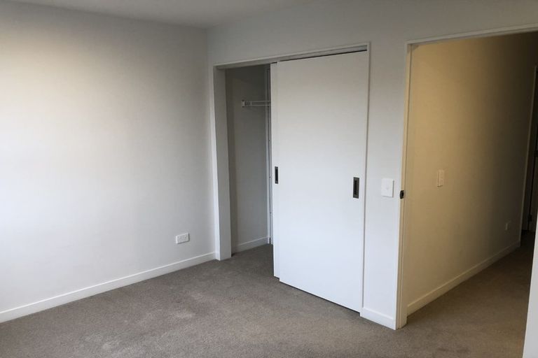 Photo of property in 15/2 Stone Street, Miramar, Wellington, 6022