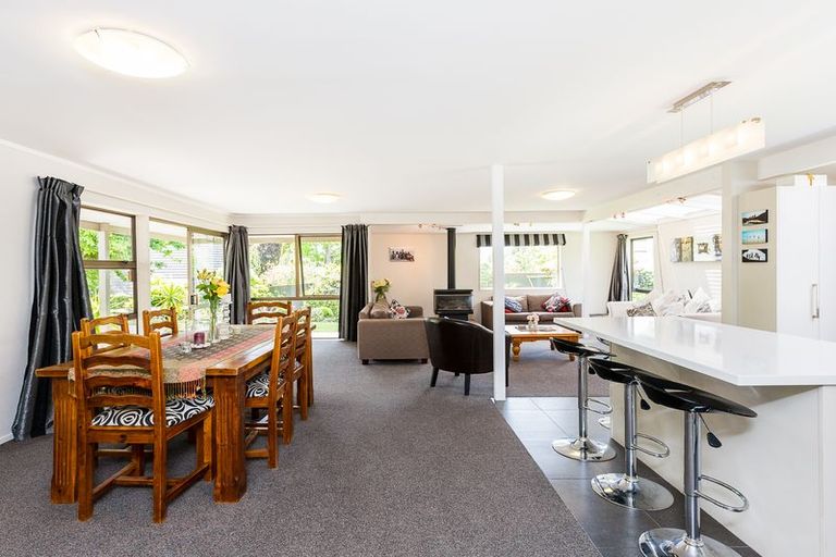 Photo of property in 570 Featherston Street, Roslyn, Palmerston North, 4414
