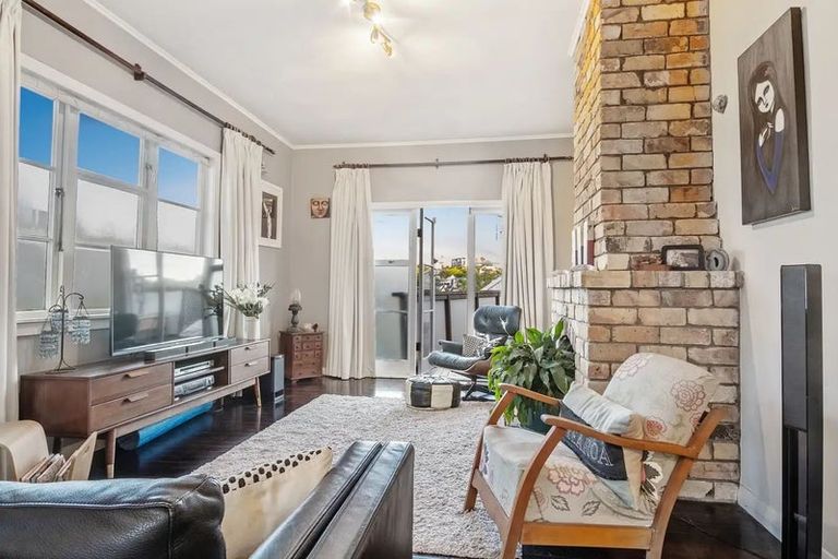 Photo of property in 53 Kurahaupo Street, Orakei, Auckland, 1071