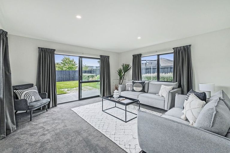 Photo of property in 34 Wallingford Crescent, Rolleston, 7615