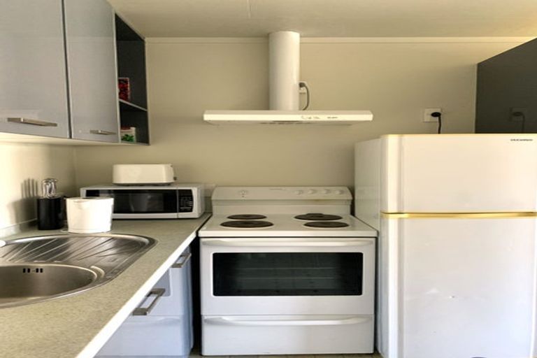 Photo of property in 10 Marina Drive, Frankton, Queenstown, 9300