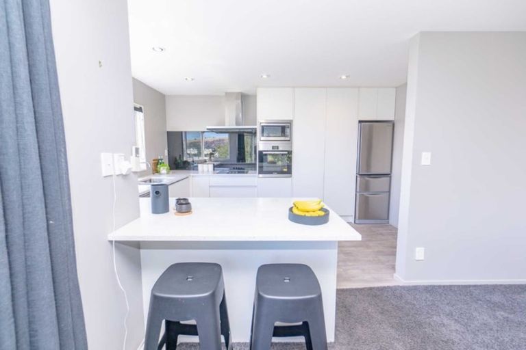 Photo of property in 1/15 Valley View, Mount Pleasant, Christchurch, 8081