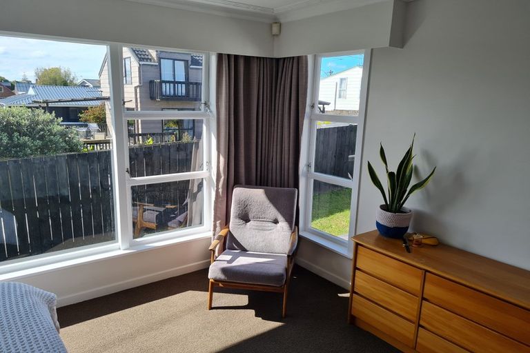 Photo of property in 286a Rangatira Road, Beach Haven, Auckland, 0626