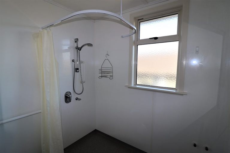 Photo of property in 6 Queens Crescent, Oamaru, 9400