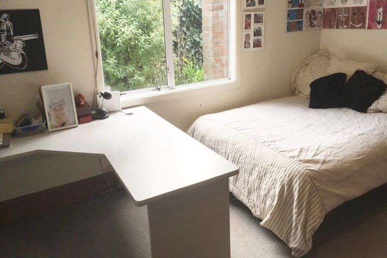 Photo of property in 136 Port Hills Road, Heathcote Valley, Christchurch, 8022