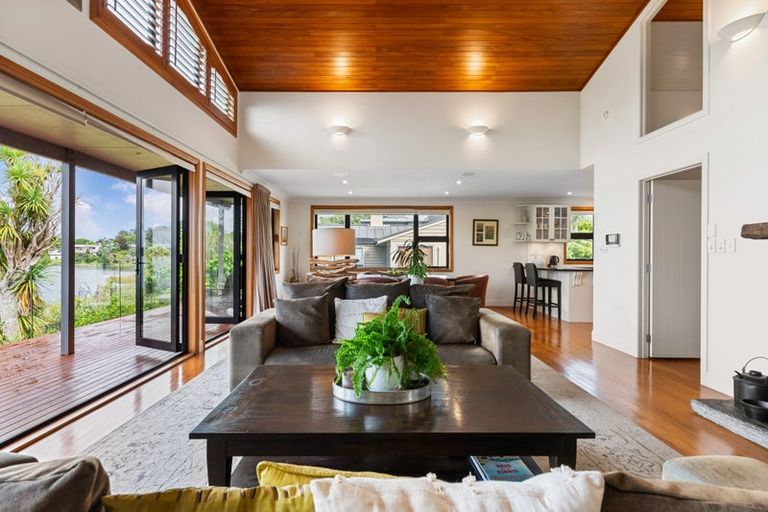 Photo of property in 8 Eric Price Avenue, Takapuna, Auckland, 0620