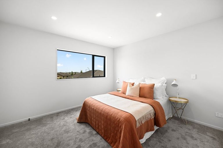 Photo of property in 70 Overton Street, Rototuna North, 3210