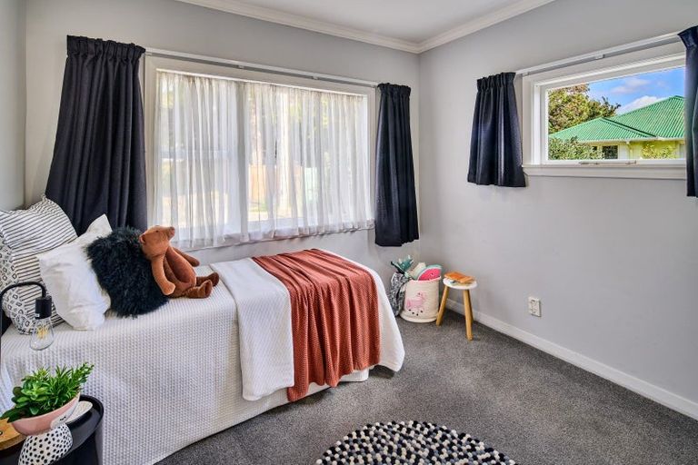 Photo of property in 10 Bentinck Street, Wallaceville, Upper Hutt, 5018