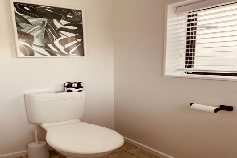 Photo of property in 36 Motiti Road, Papamoa Beach, Papamoa, 3118