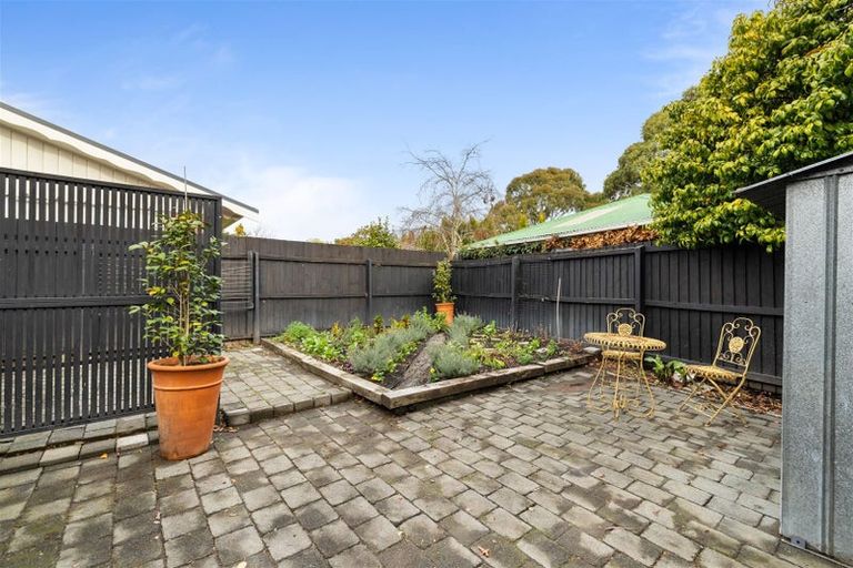 Photo of property in 60 Burnside Crescent, Burnside, Christchurch, 8053