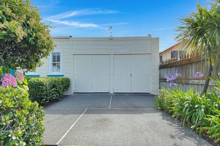 Photo of property in 36 The Esplanade, Westshore, Napier, 4110