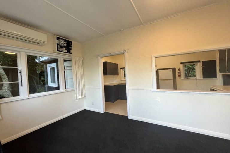 Photo of property in 325 Grays Road, Pauatahanui, Porirua, 5381
